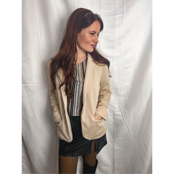 Forever 21 Blazer - Picture 3 of 13